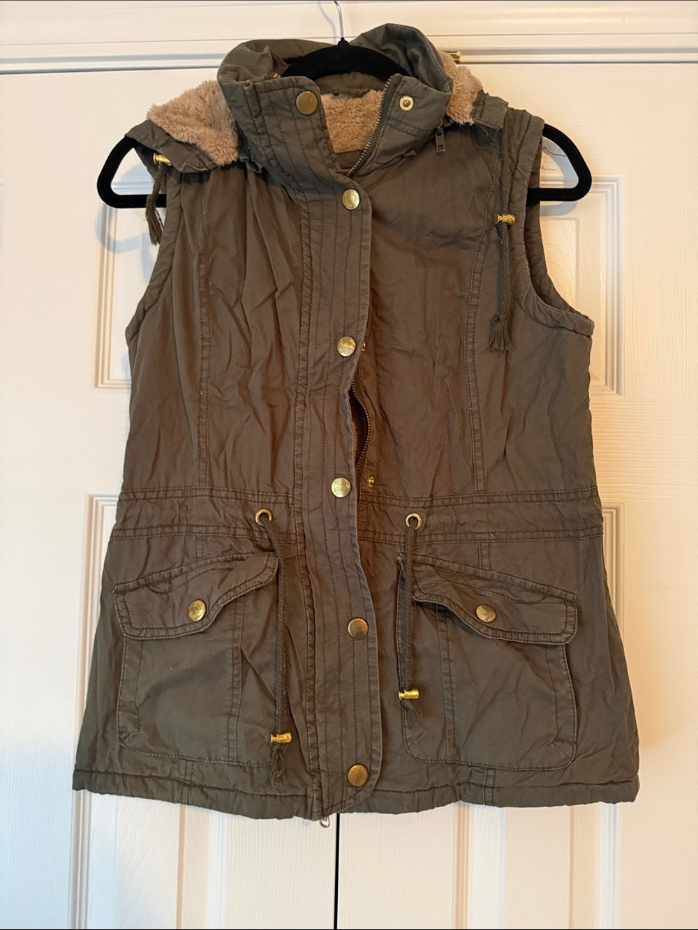 Women’s Hooded Utility Vest - Olive Green
